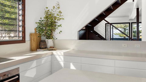 Allawah Cottage - Most Popular Beach House - Accommodation Broadbeach 4