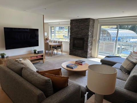 Altitude Apartments - Accommodation Broadbeach 2