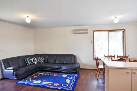 Alwyns By The Sea - Accommodation Broadbeach 2