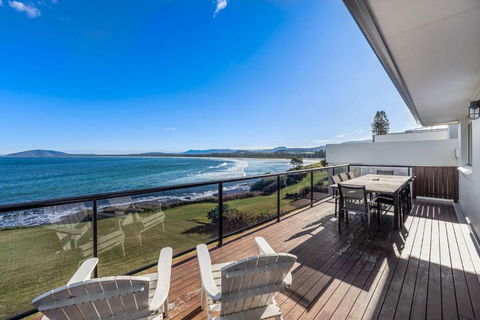 Amaroo - Accommodation Broadbeach 0