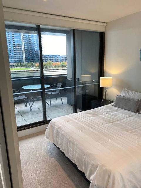 Amazing Apartment COL883104S - Accommodation Broadbeach 3