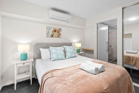 Amazing CBD 2BR Apt - Walkable & Wi-Fi & Charm - Accommodation Broadbeach 3