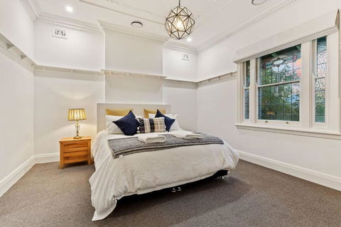 Ambience On Crampton - Accommodation Broadbeach 1