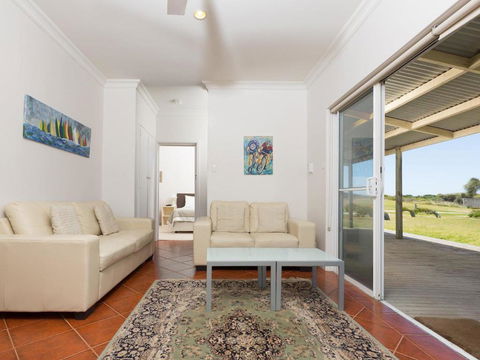 Amhurst Cottage - Accommodation Broadbeach 3