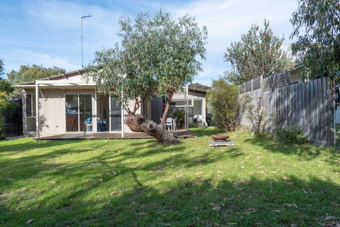 Anglesea Beach House, Just 250m To The Beach! - Accommodation Broadbeach 0