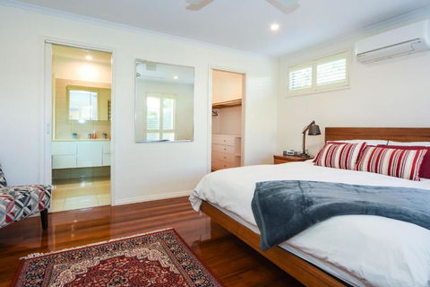 Anker - Accommodation Broadbeach 3