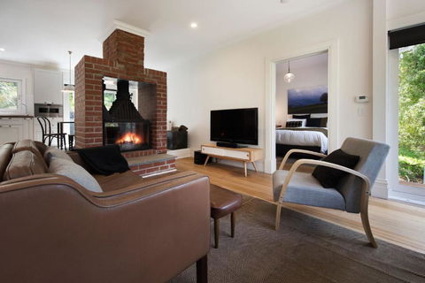 Annecy House - Accommodation Broadbeach 3