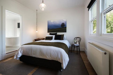 Annecy House - Accommodation Broadbeach 2