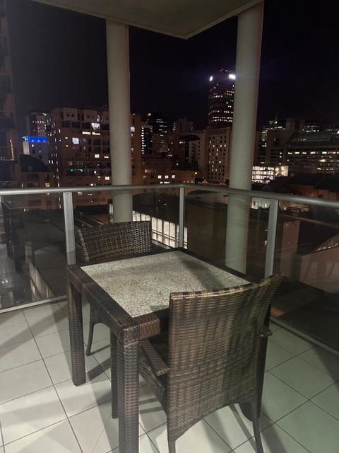 ANTEA 2br Embassy 1207 - Accommodation Broadbeach 2