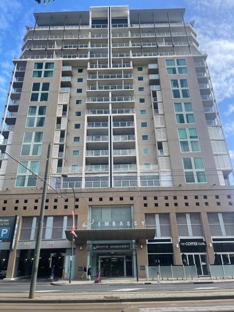 ANTEA 2br Embassy 1207 - Accommodation Broadbeach 0