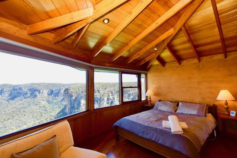 Amaroo Mountaintop Villa - Accommodation Broadbeach 2