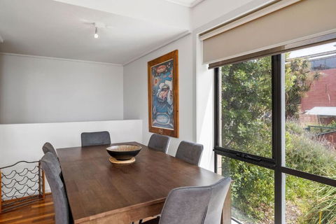 Apartment 5 Pacific Apartments - Accommodation Broadbeach 4
