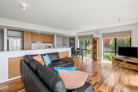 Apartment 5 Pacific Apartments - Accommodation Broadbeach 2