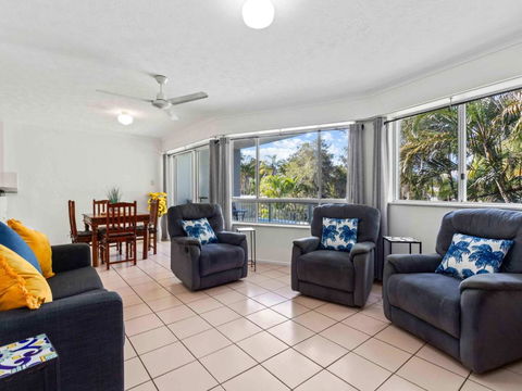 Apartment On The Esplanade - Accommodation Broadbeach 3