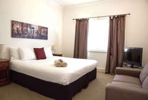Apartments On Morrow - Accommodation Broadbeach 2