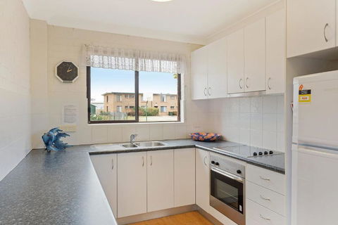 Apollo Unit 17 Ground Floor - Accommodation Broadbeach 3