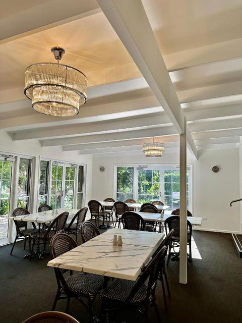 Applegum Inn - Accommodation Broadbeach 2