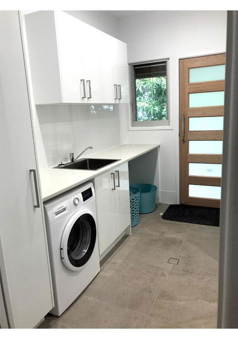 Aqua Marine - A Warm And Soulful Spot To Unwind - Accommodation Broadbeach 4