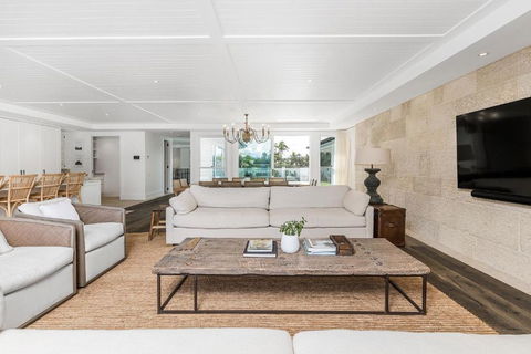 Aquarium 3 Bedroom - Accommodation Broadbeach 4