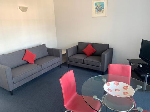 Aquarius Apartments Mollymook - Accommodation Broadbeach 1