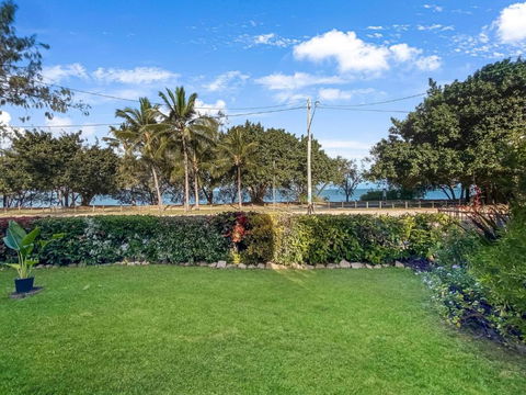 Arcadia Beach Unit 1 - Accommodation Broadbeach 2