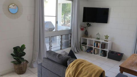 Arcadia Beach Unit 4 - Accommodation Broadbeach 2
