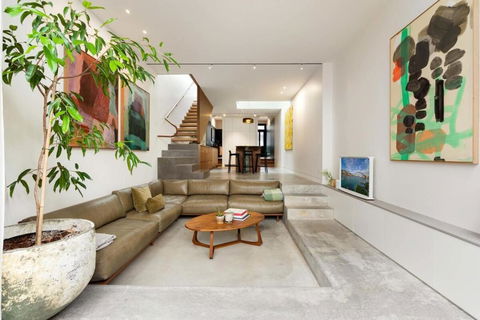 Architecture Designed Terrace - Accommodation Broadbeach 0