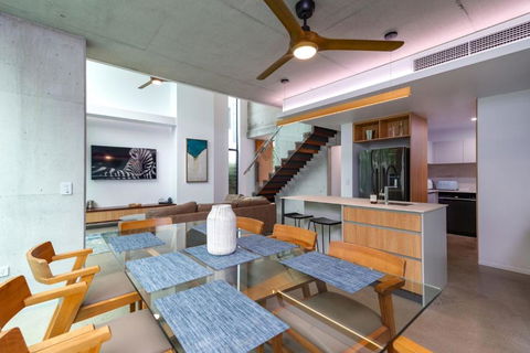 Aria Villa 2 Port Douglas - Accommodation Broadbeach 3