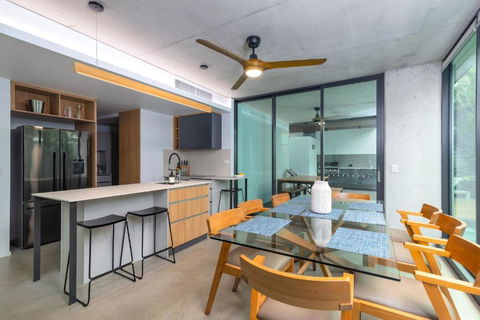 Aria Villa 2 Port Douglas - Accommodation Broadbeach 4