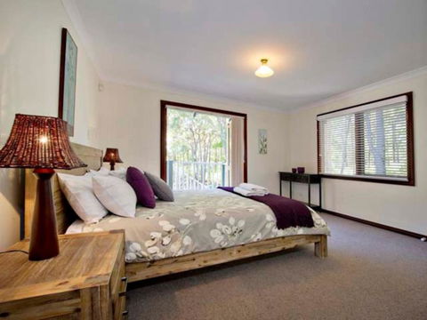 Ashleigh - In Town - Margaret River - Accommodation Broadbeach 2