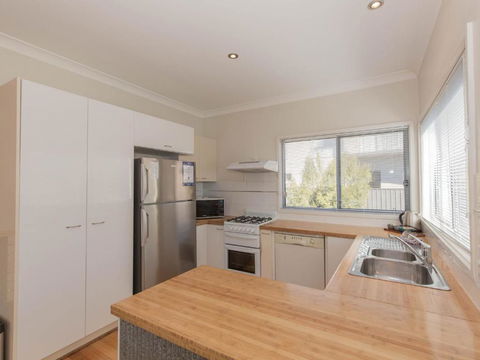 Aspect 1 8a Poley Cow Lane - Accommodation Broadbeach 1