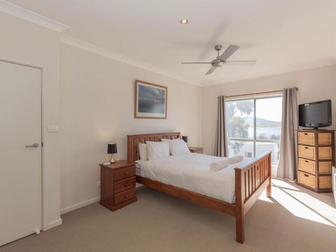 Aspect 1 8a Poley Cow Lane - Accommodation Broadbeach 4