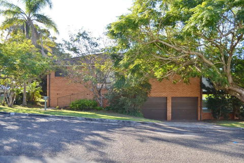 Atahara - Bring Your Own Linen - Accommodation Broadbeach 0