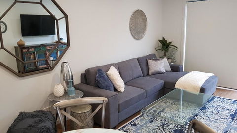 At Home Apartments - Accommodation Broadbeach 3