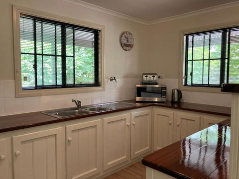 Auburn Hideaway - Accommodation Broadbeach 1