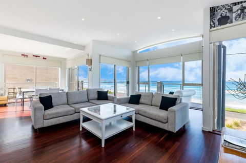 Auldys - Accommodation Broadbeach 3