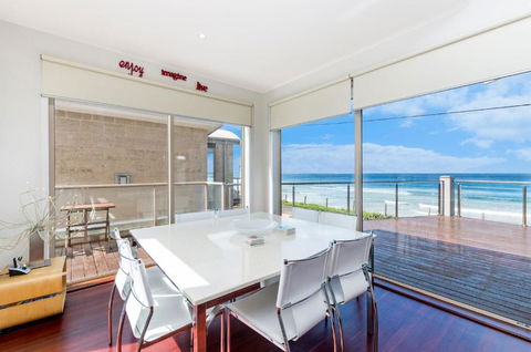 Auldys - Accommodation Broadbeach 2