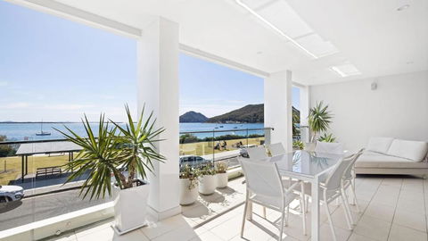 Aura 2 Apartment With Spectacular Views - Accommodation Broadbeach 0