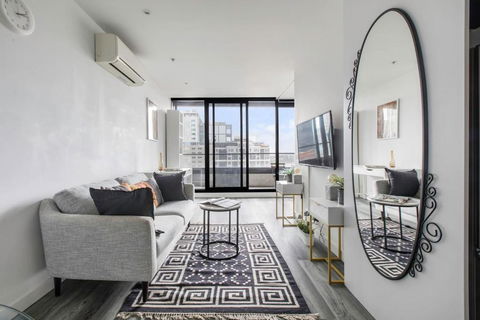 Aura Off Flinders Lane - A City Centre Balcony Abode - Accommodation Broadbeach 0