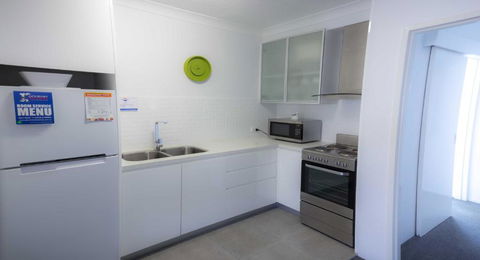 Aussie Resort - Accommodation Broadbeach 4