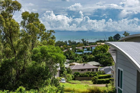 Austinmer - Cannonvale - Accommodation Broadbeach 2