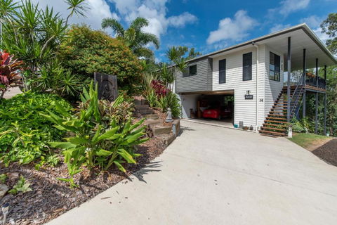 Austinmer - Cannonvale - Accommodation Broadbeach 1