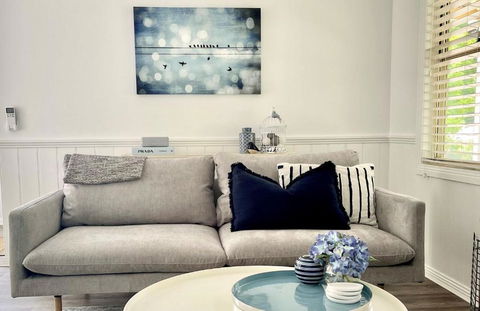 Autumn Beauty - Garden Cottage 4 - Accommodation Broadbeach 2