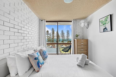 Avalon On Alex Beach 2 Bedroom Apartment - Accommodation Broadbeach 1