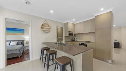 Avani - Modern & Tranquil - Wifi - Accommodation Broadbeach 2