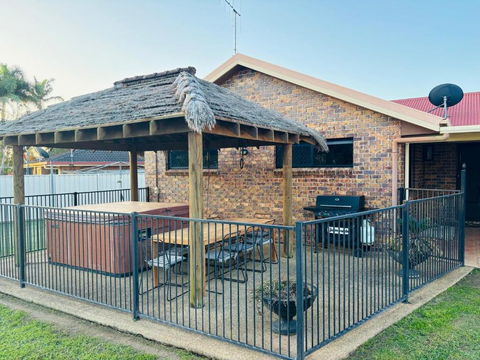 Avoca House - Accommodation Broadbeach 3