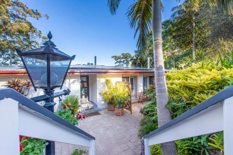 Avocado Sunset Bed & Breakfast - Accommodation Broadbeach 1