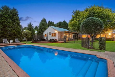 Avonlea, Bowral, Southern Highlands - Accommodation Broadbeach 4