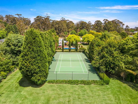 Avonlea, Bowral, Southern Highlands - Accommodation Broadbeach 1