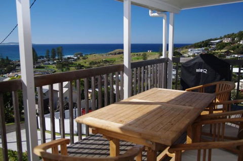Awesome View, 4 View Street - Accommodation Broadbeach 1